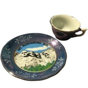 VTG Mt. Rushmore Plate and Cup Set